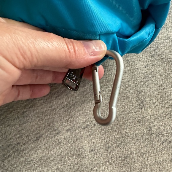 COPY - COPY - NWOT Lug Echo SE 2 Packable Backpack in Sky Blue - Picture 9 of 16